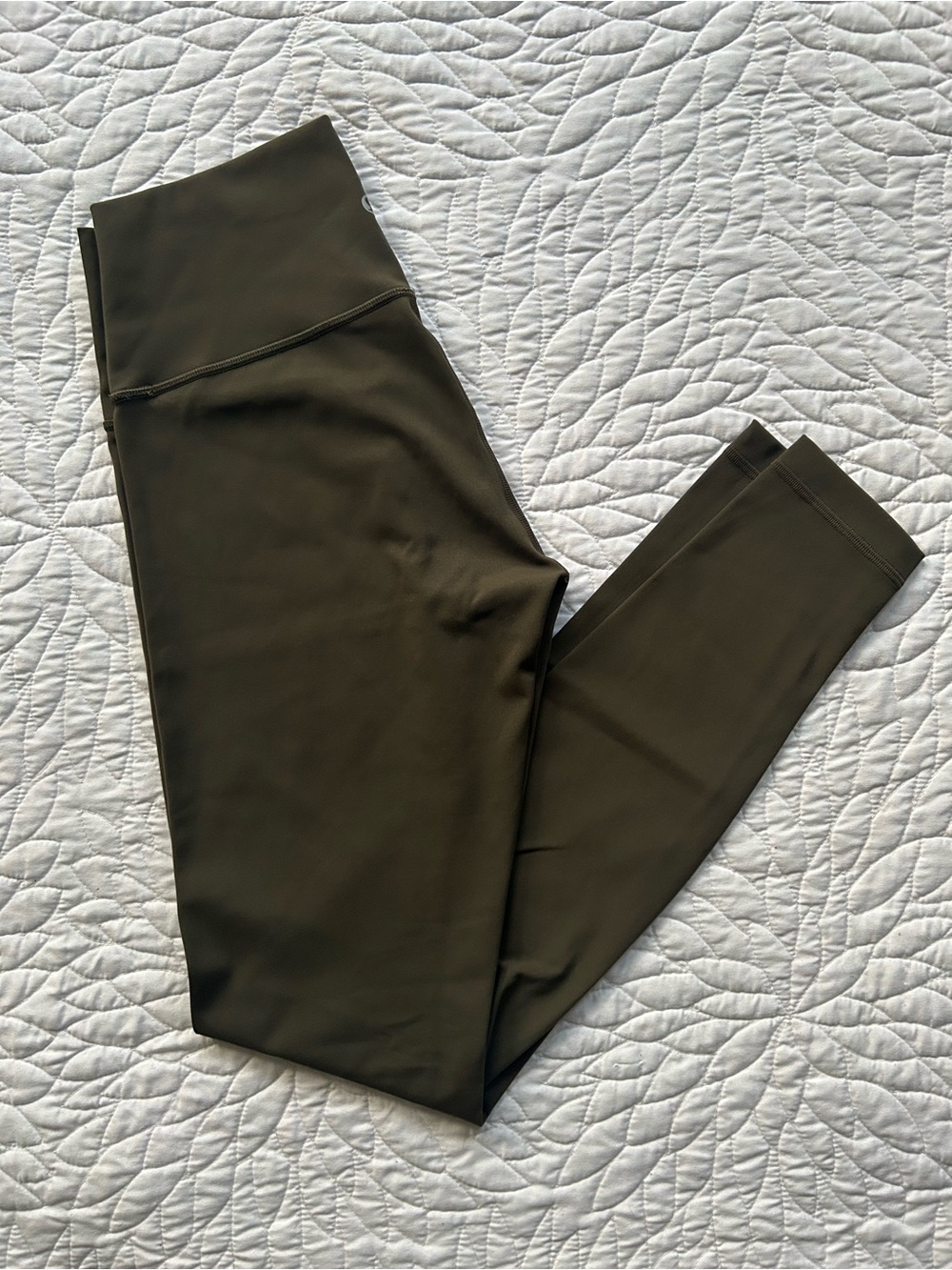 Lululemon Wunder Under High Rise Leggings Olive Green Size 6 Excellent Condition